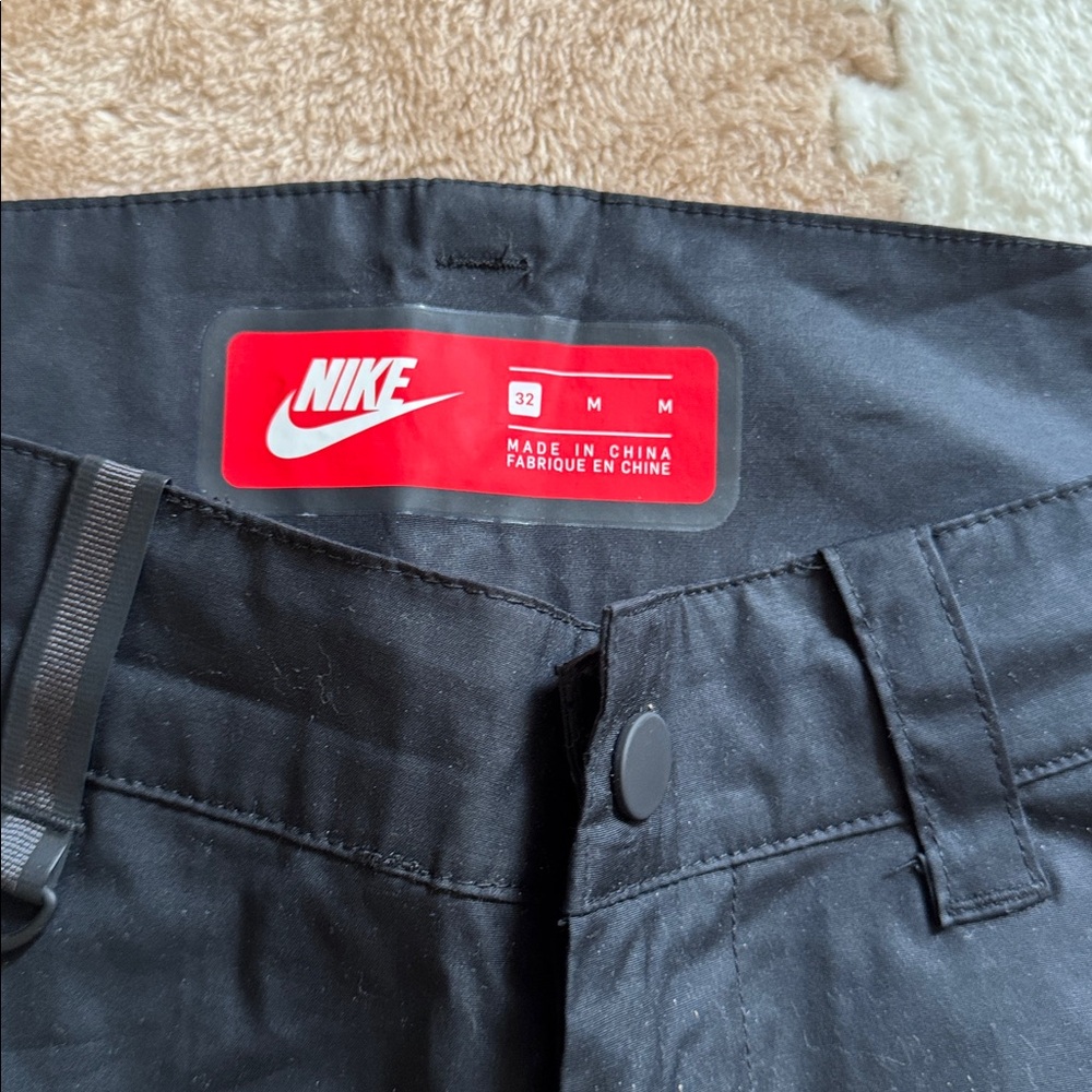 Nike tech Black Casual Shorts - Picture 2 of 3